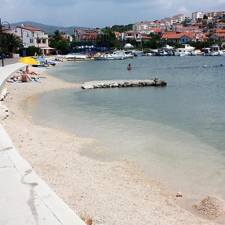 Apartments By The Sea Rogoznica - 4660