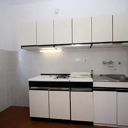 Apartments By The Sea Rogoznica - 4660